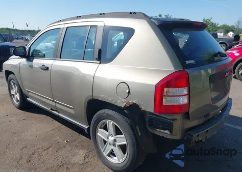 2008 Jeep Compass Sport z USA, uszkodzony, nr VIN 1J8FT47068D635994